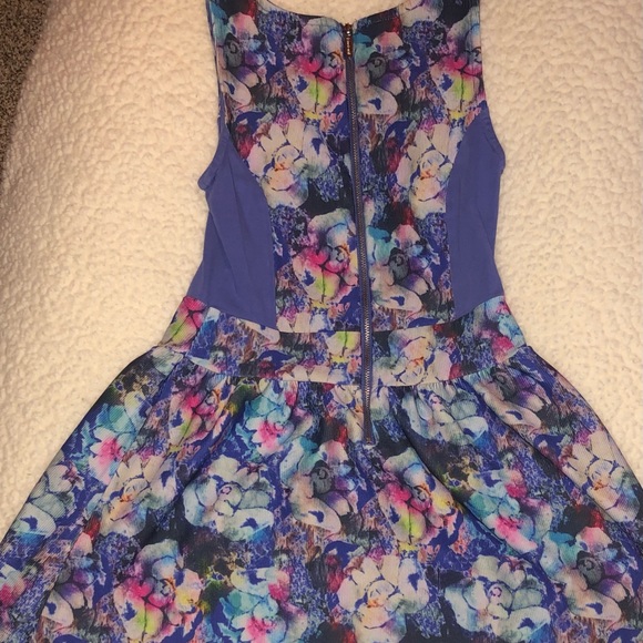 American Girl dress - Picture 3 of 5